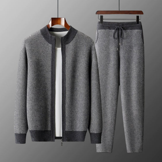 Pure Wool Insulated Zip-Up Cardigan — Men&