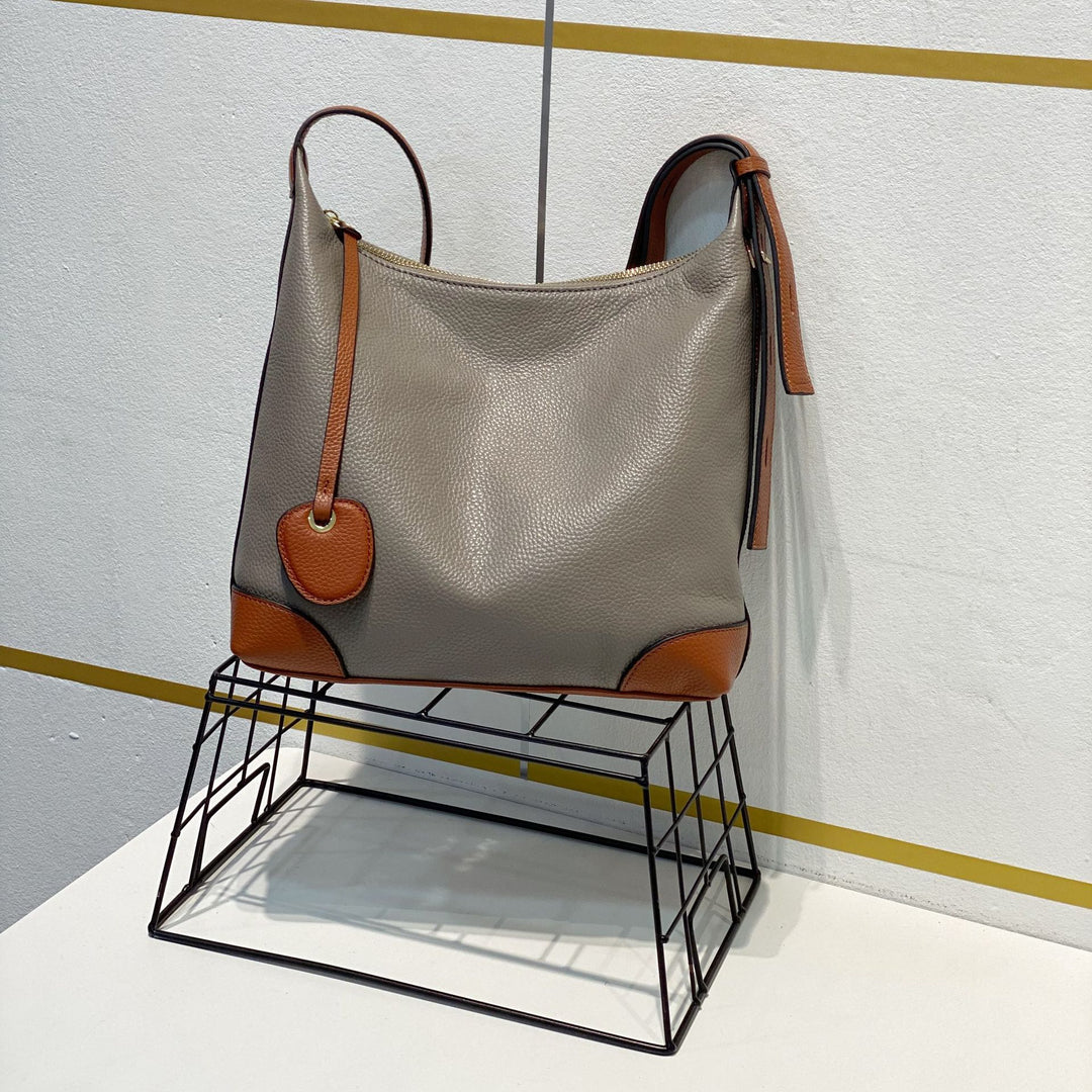 Contrast Trim Messenger Bag