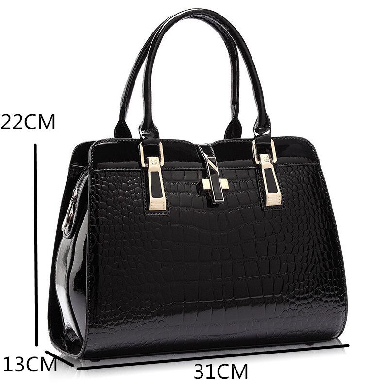 Multi-Pocket Tote Messenger
