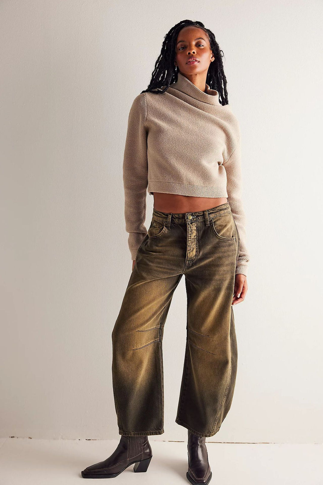 High-Stretch Mid-Rise Barrel Jeans — Women&