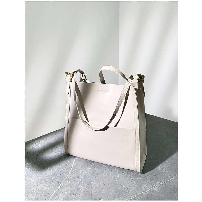 Large Leather Bucket Bag — Women&