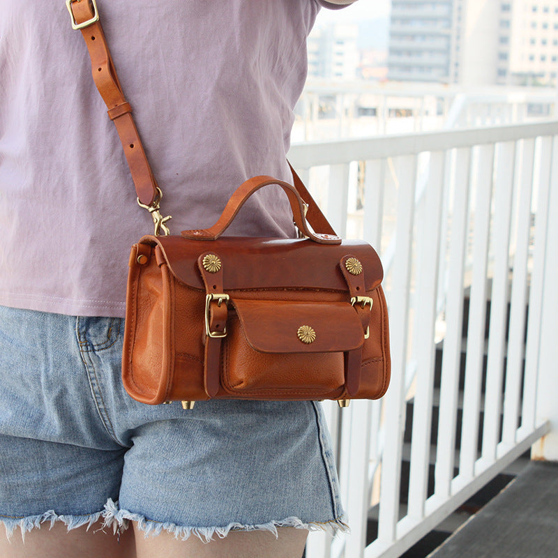 Vegetable-Tanned Leather Messenger