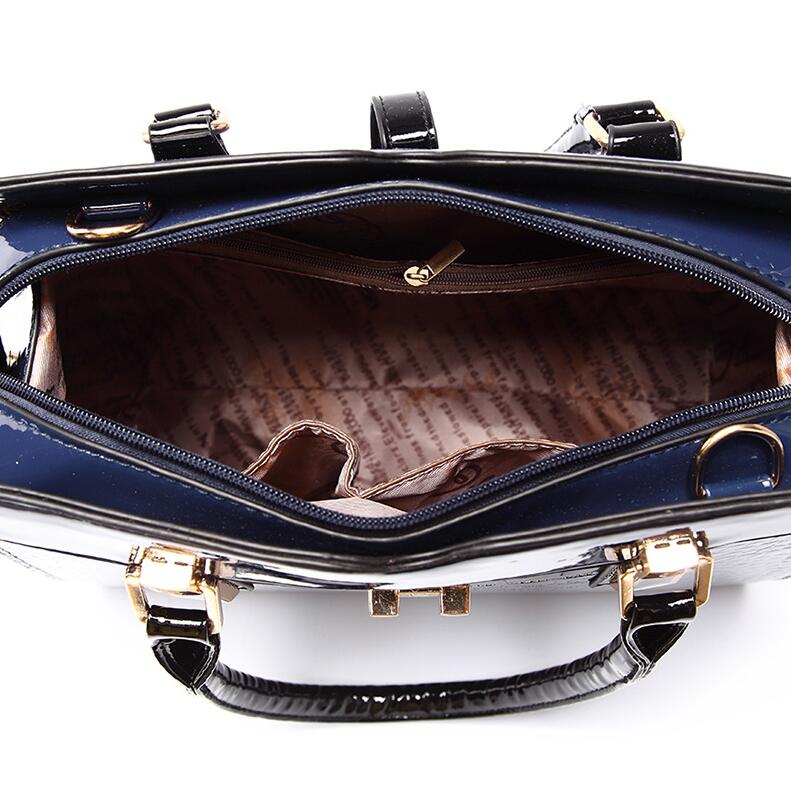 Multi-Pocket Tote Messenger