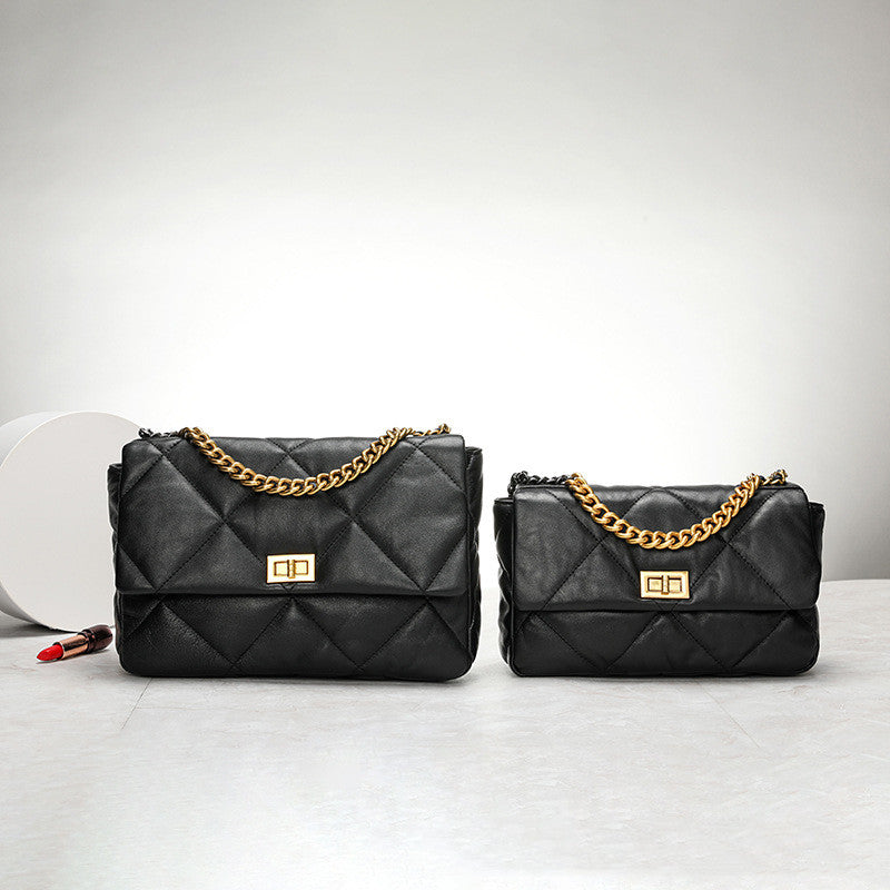 Sheepskin Chain Bag — Women&