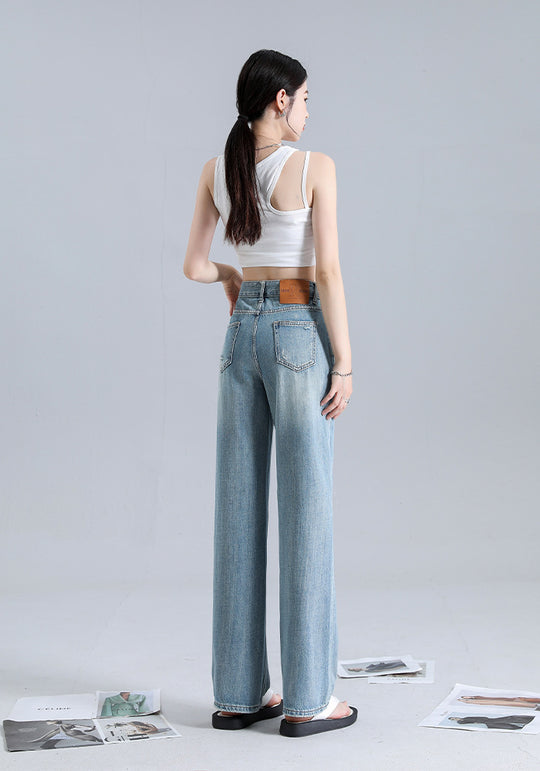 Irregular Straight Jeans — Women&