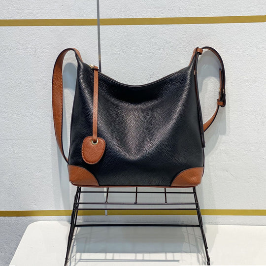 ShopBAM — Contrast Trim Messenger Bag
