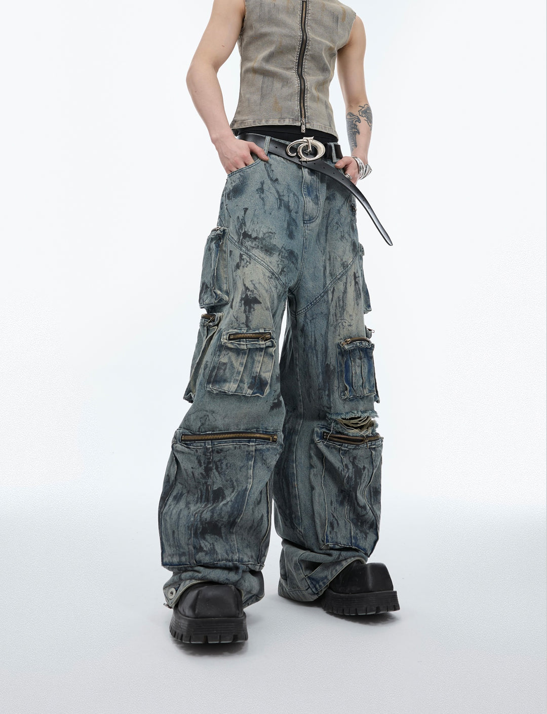 Hand-Painted Distressed Jeans — Men&