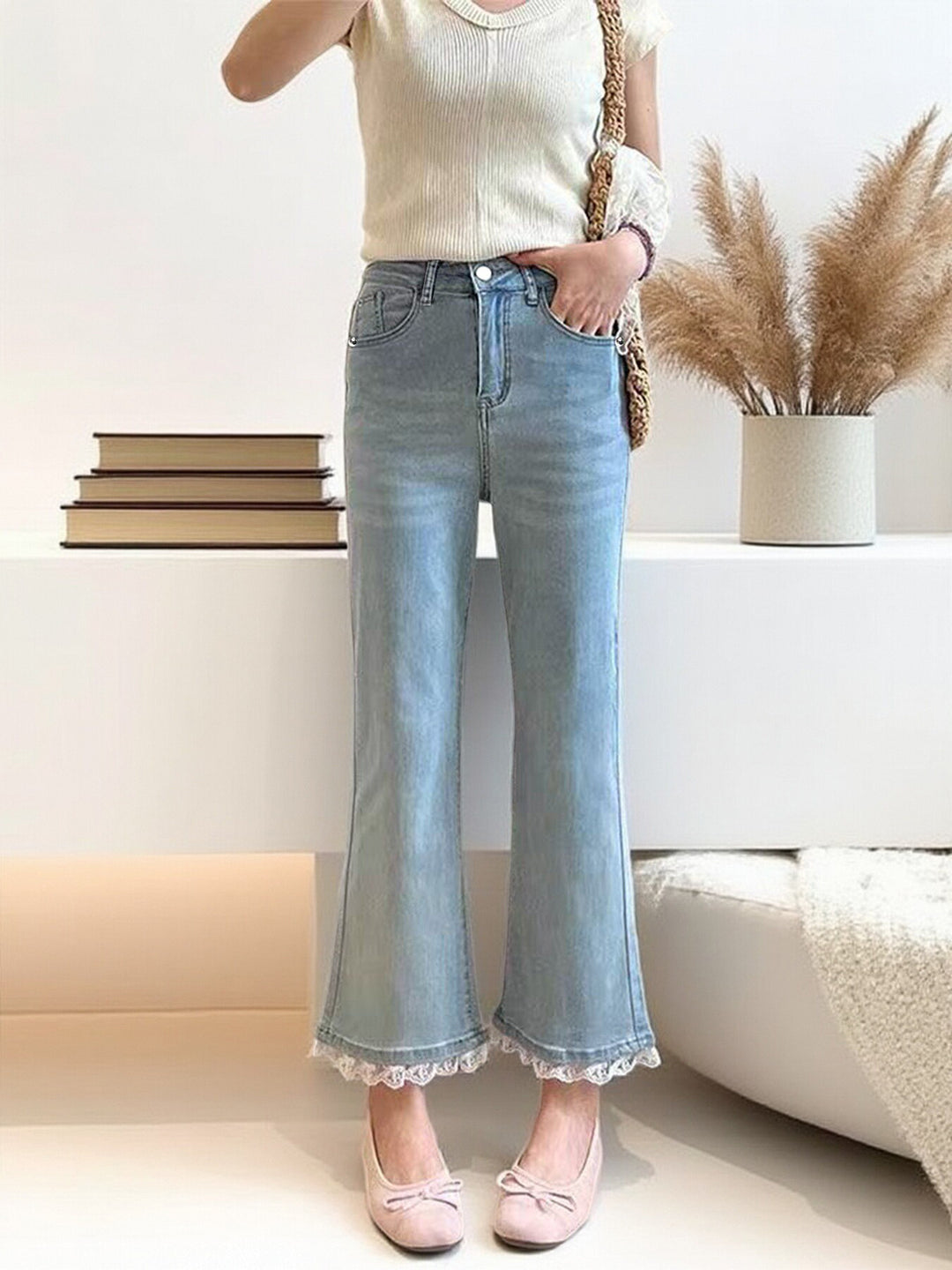 Elastic Lace Stitching Jeans — Women&